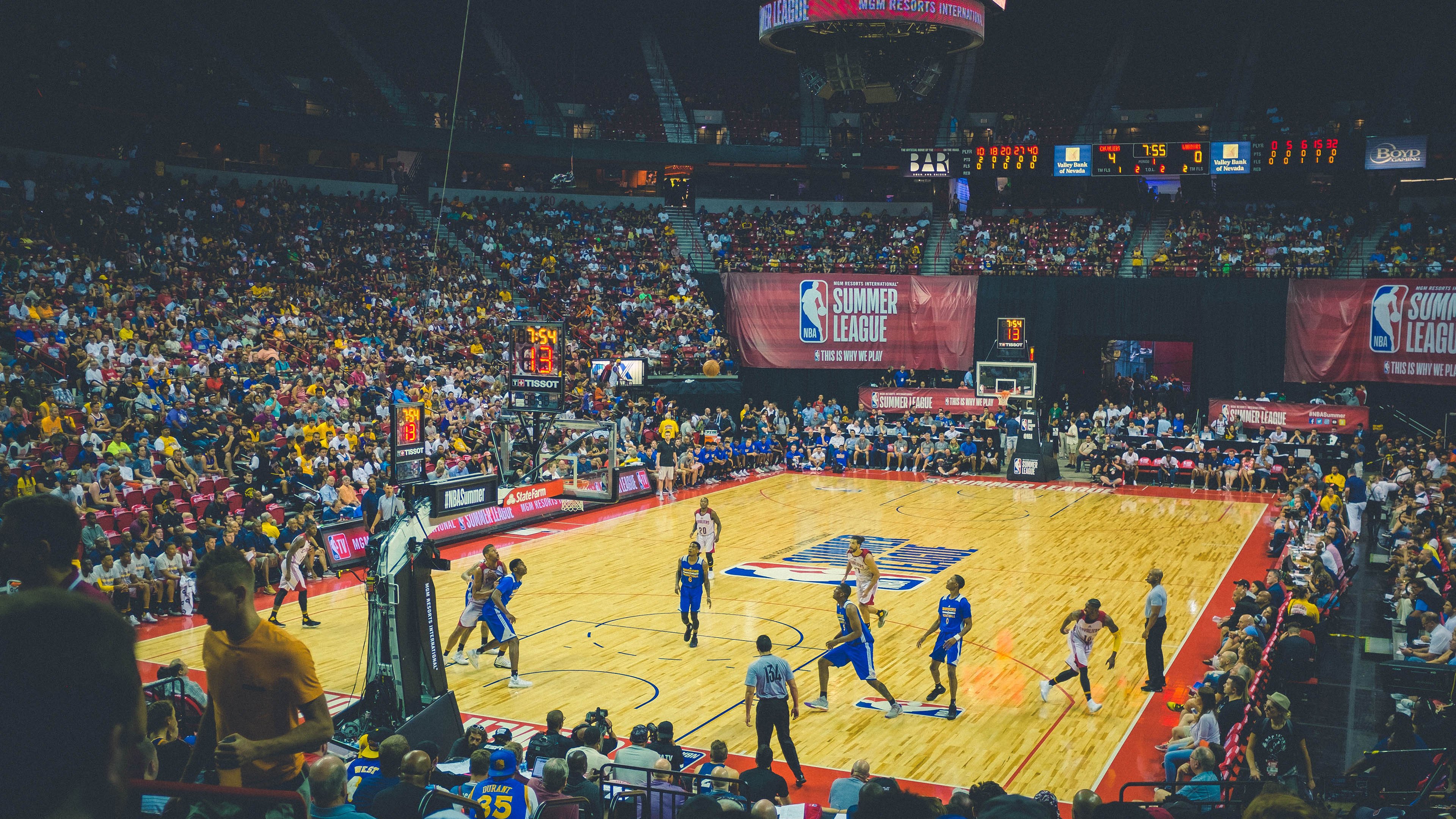 开云电竞在线-“2025世界游泳锦标赛:泳池上的速度大战与优雅演绎”